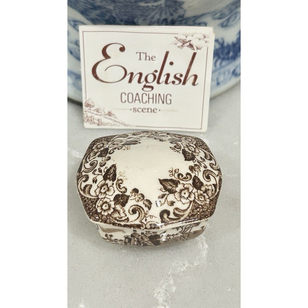 Vintage NIB /NOS Johnson Brothers Coaching Scenes Brown and Cream Trinket Box